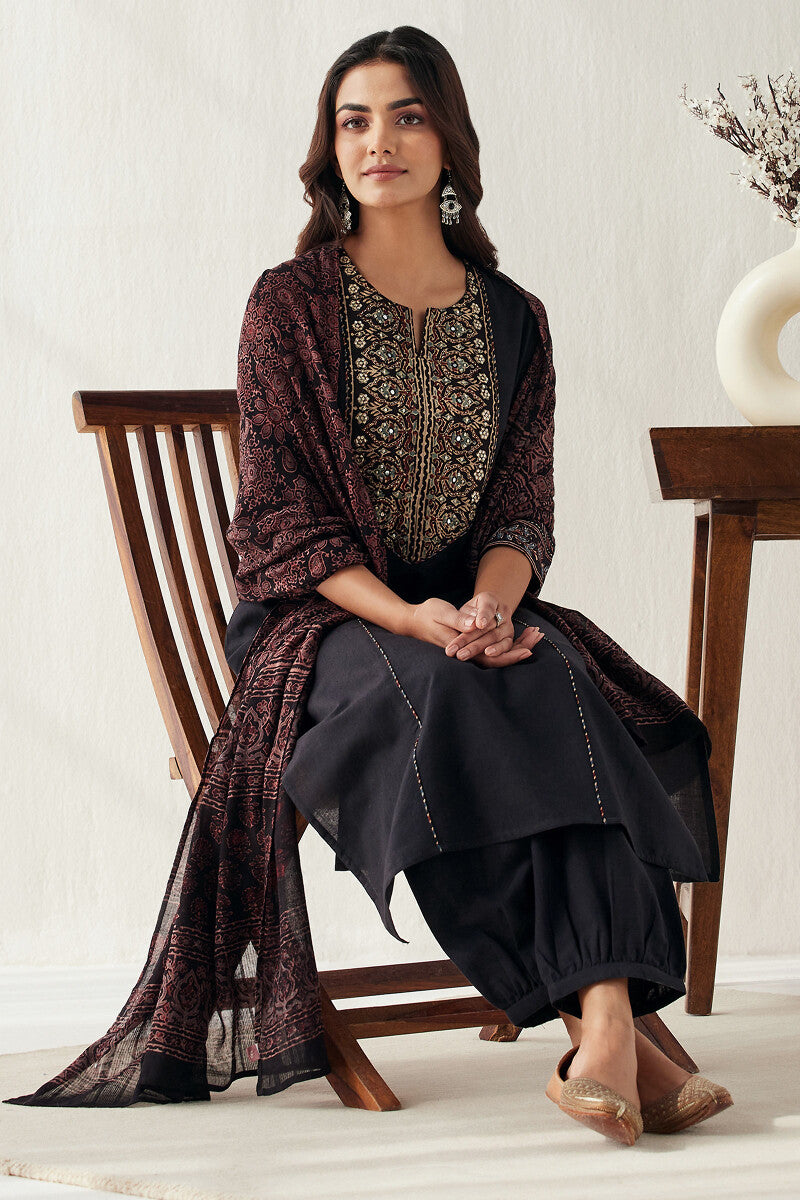 Naadirah Inaya Handloom Kurta