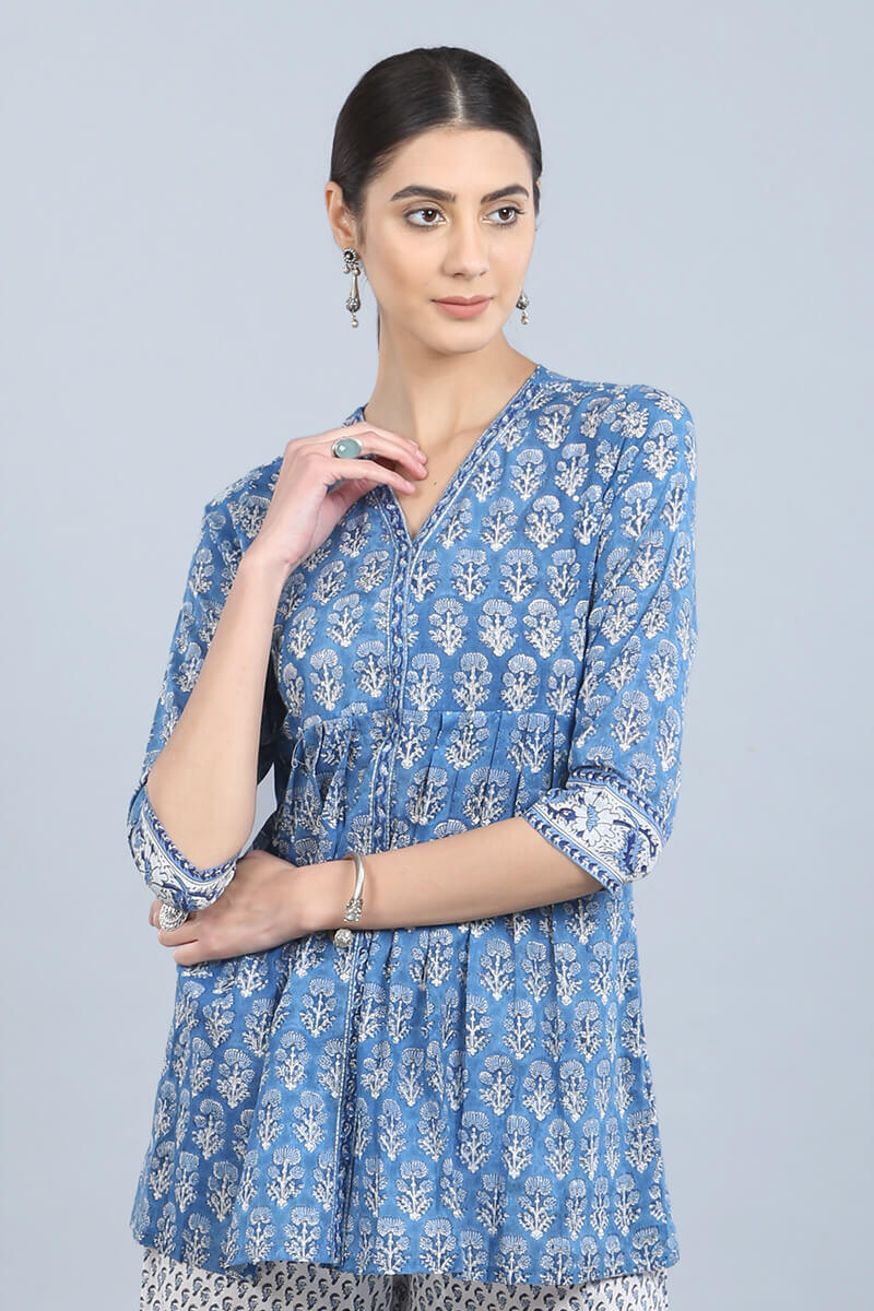 Niloufar Hydri Kurti