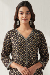 Sehra Kiara Ajrak Kurta