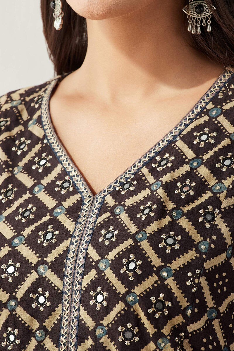 Sehra Kiara Ajrak Kurta