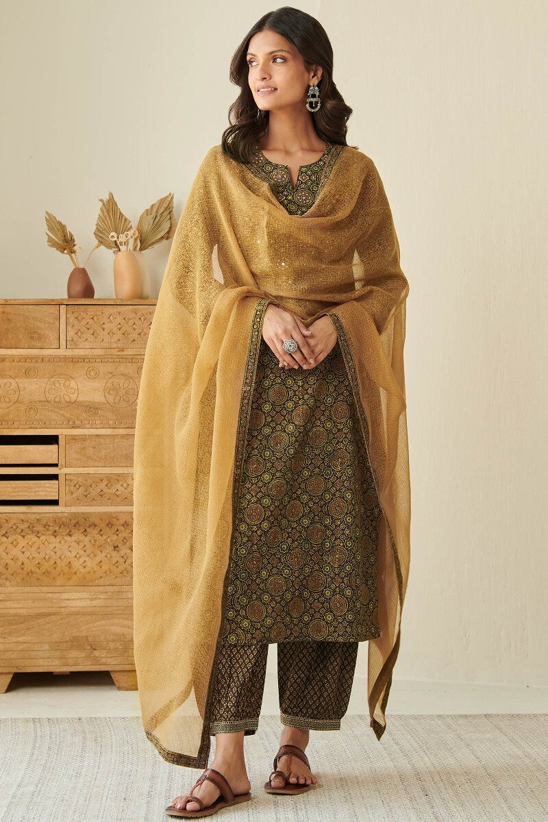 Sehra Fizah Ajrak Izhaar Pants