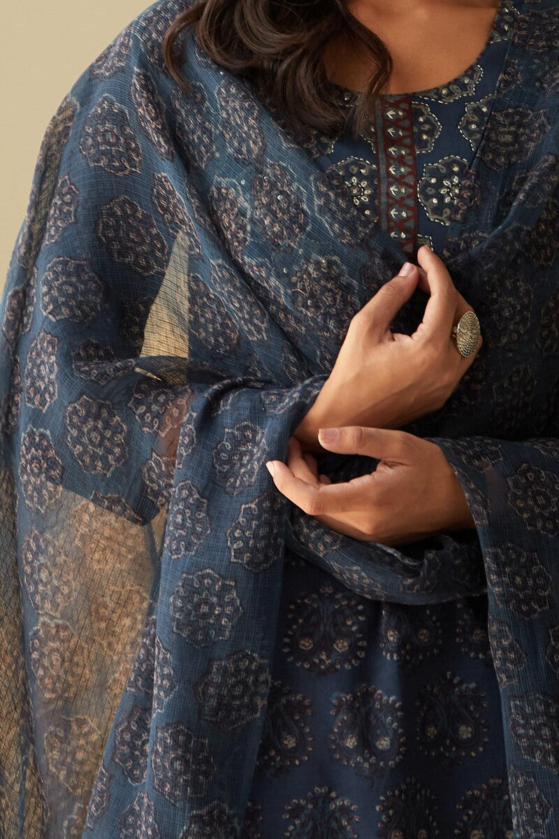 Rehnuma Azarin Dupatta