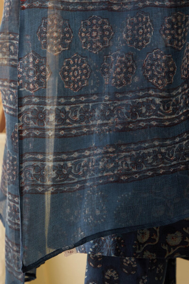 Rehnuma Azarin Dupatta