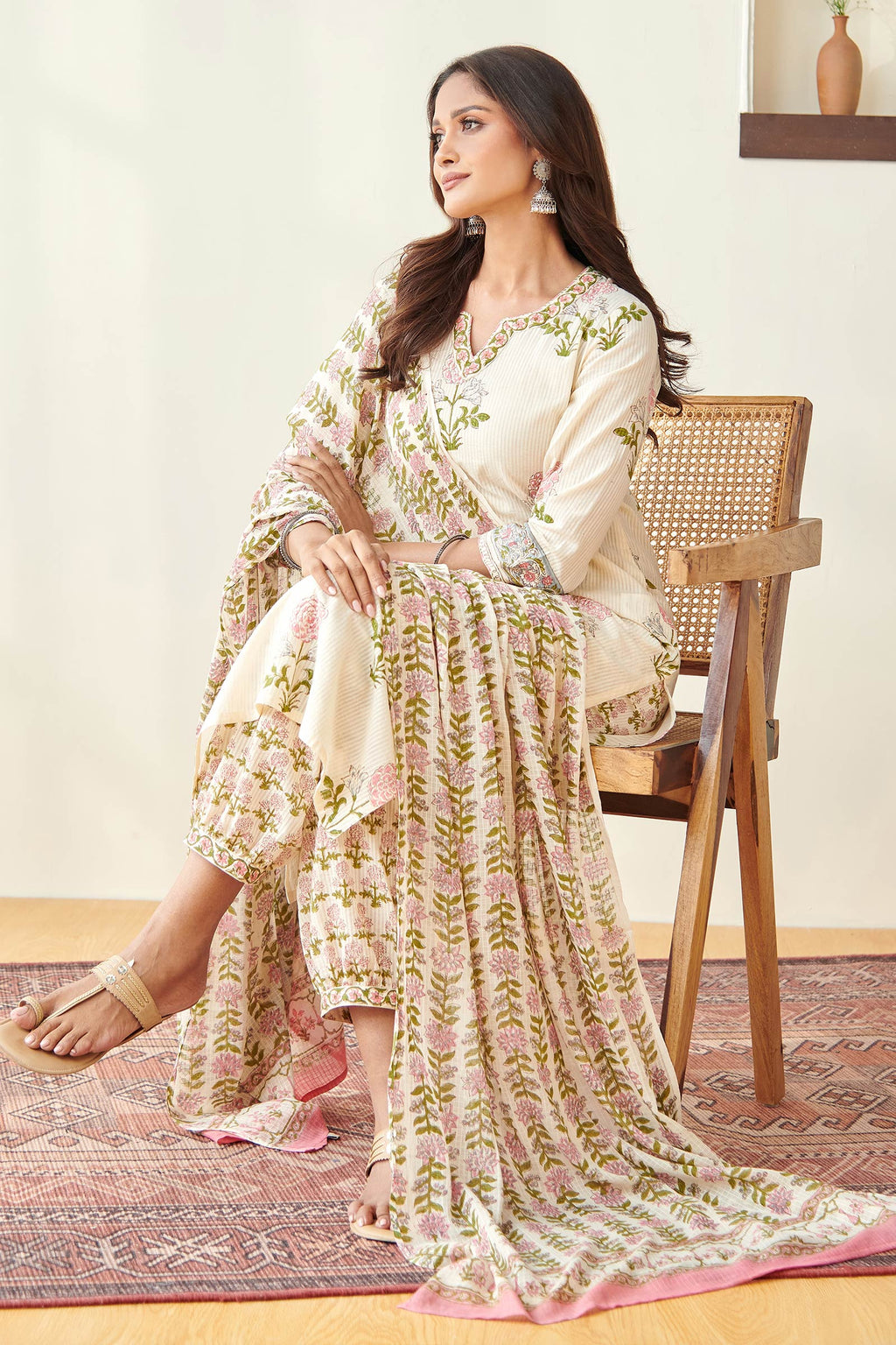 Nasrine Saba Sanganeri Kurta