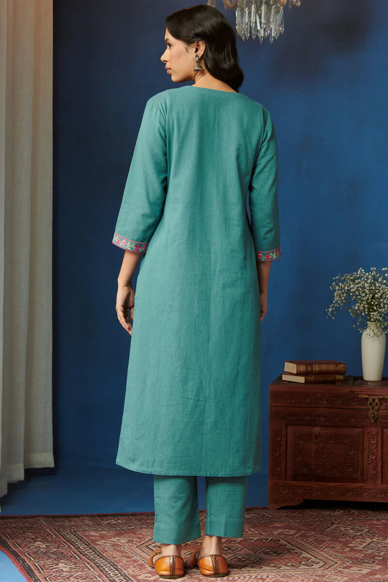 Surplus: Roza Madiha Kurta