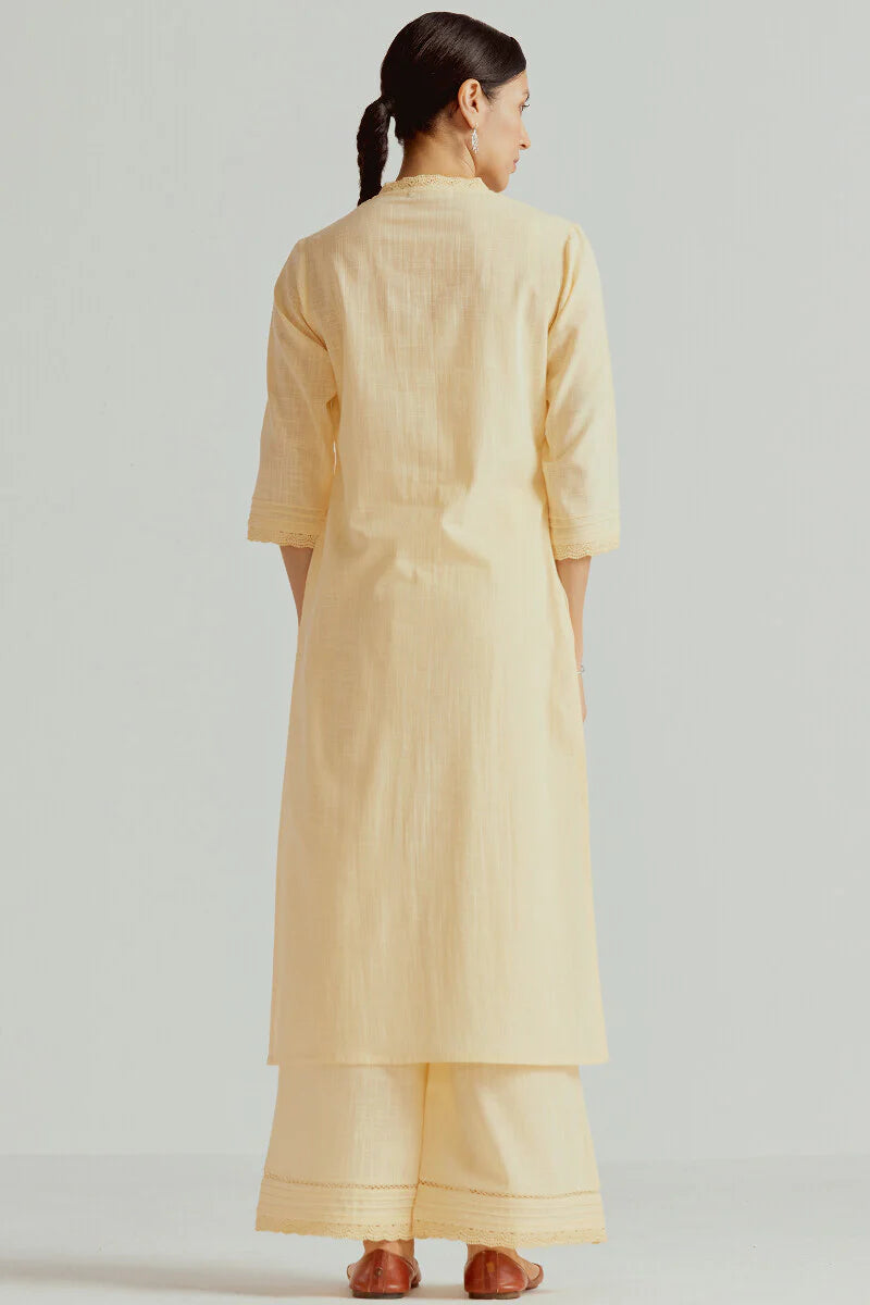 Surplus: Roza Sehreen Cream Kurta