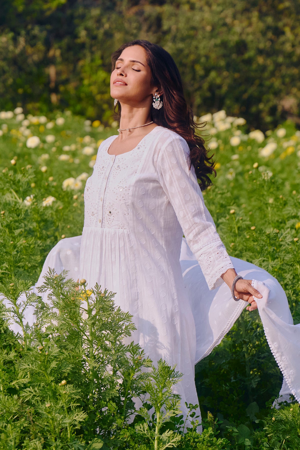 Raahat Gulnaaz White Kurta