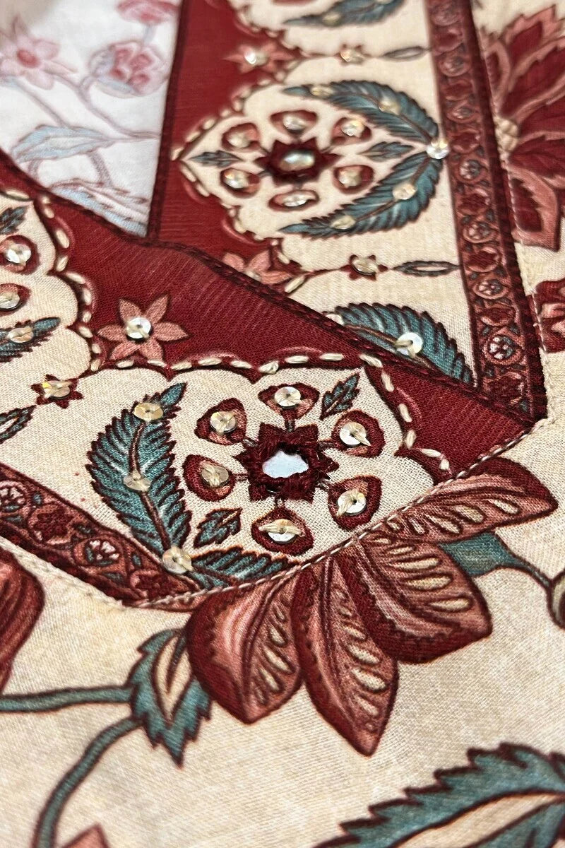 Surplus: Mahnoor Samaira Kurta