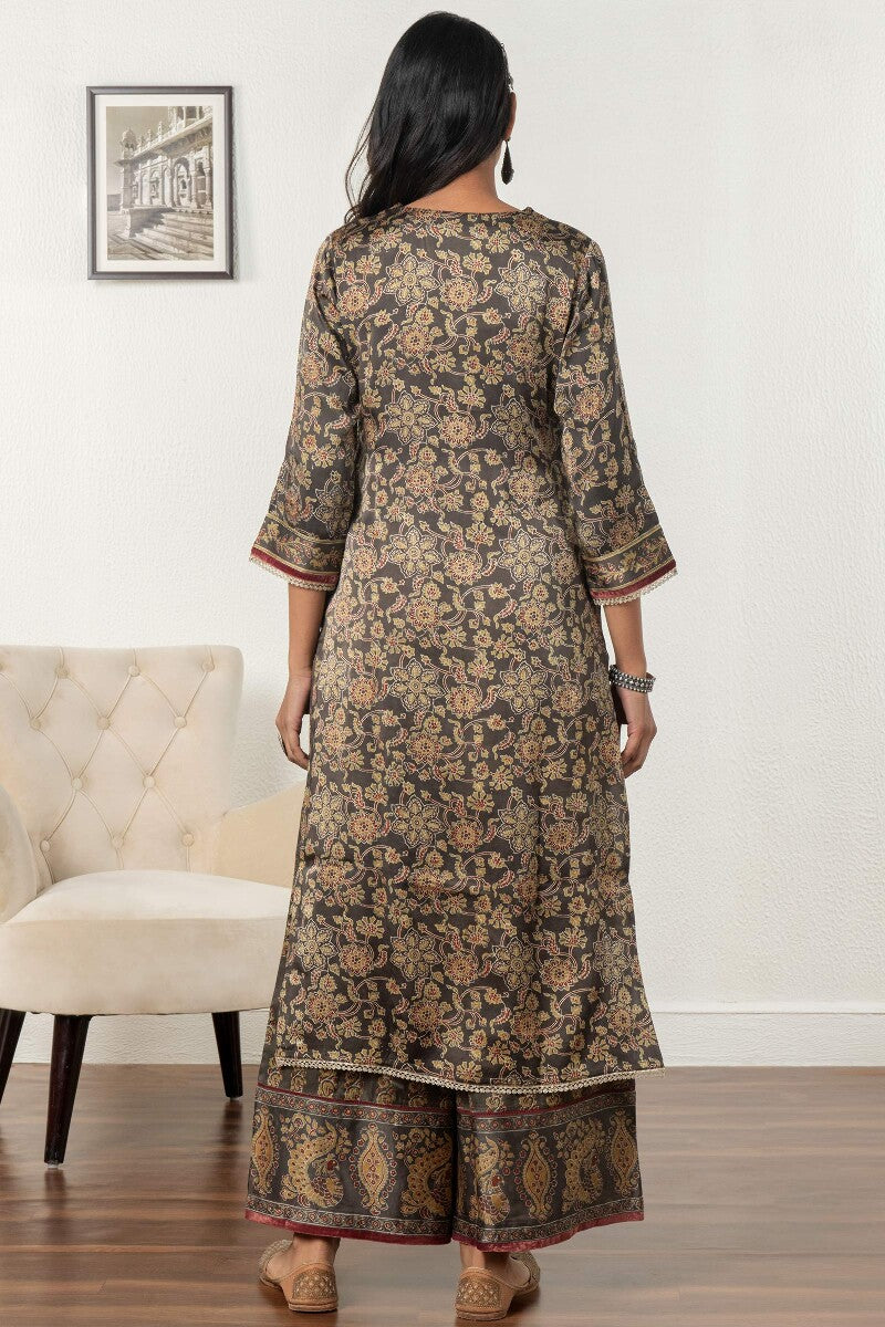 Zubeida Seerat Ajrak Modal Kurta