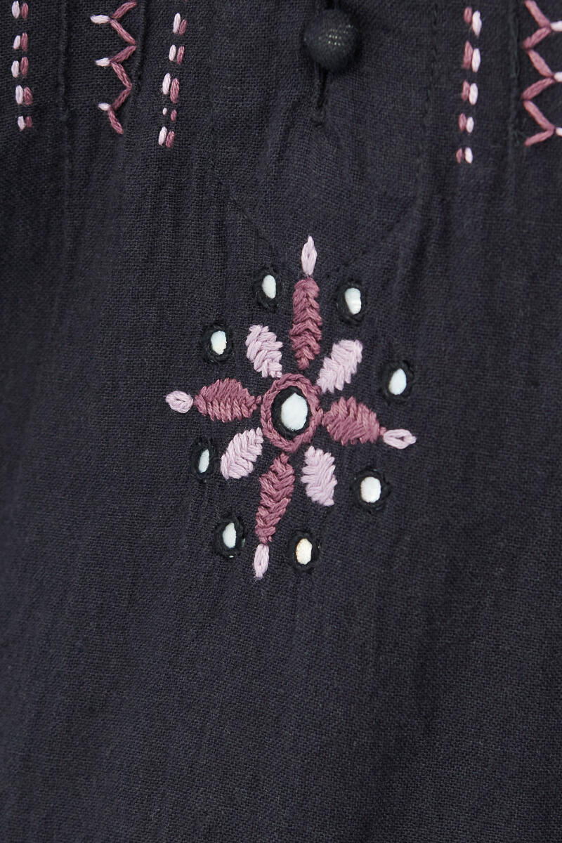 Kashida Black Handloom Kurta