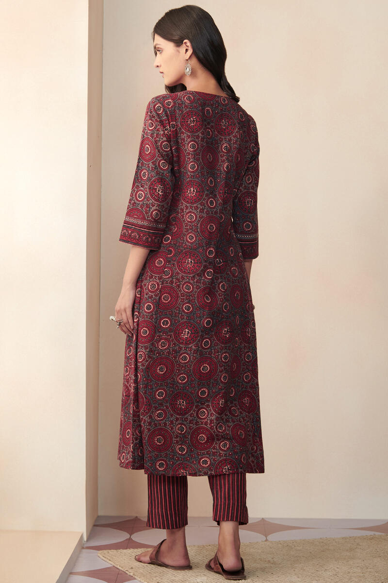 Sehra Nizam Ajrak Kurta