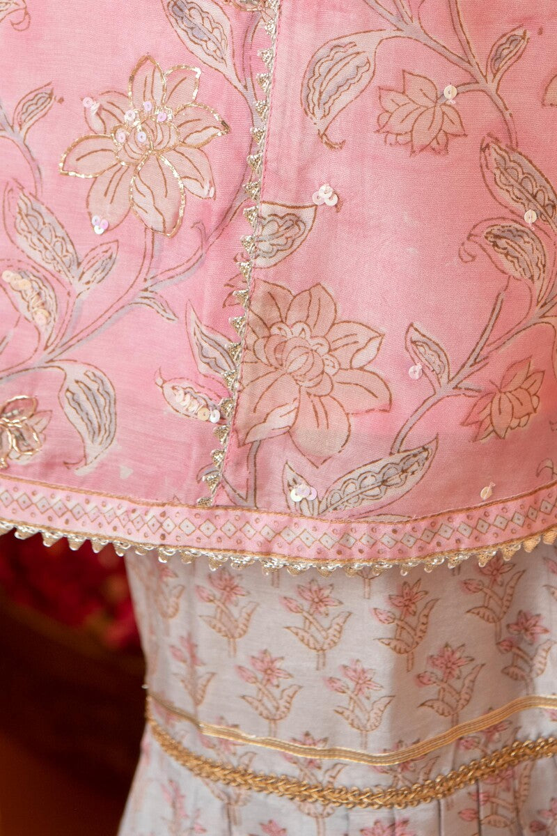 Shirin Mahreen Sanganeri Modal Kurta