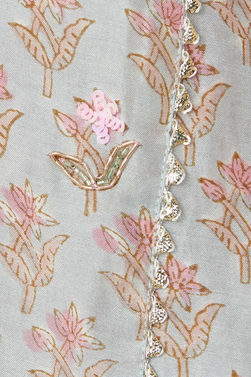 Shirin Mehnaaz Sanganeri Modal Kurta