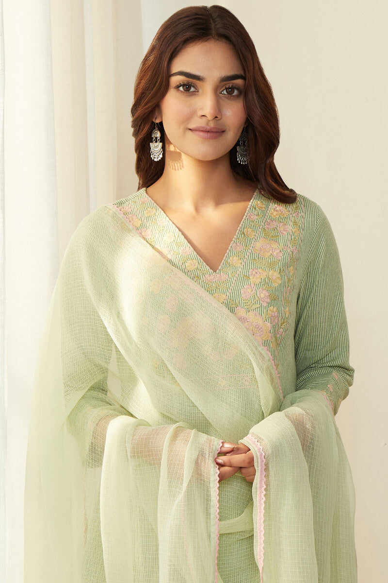 Gauhar Nahida Kurta