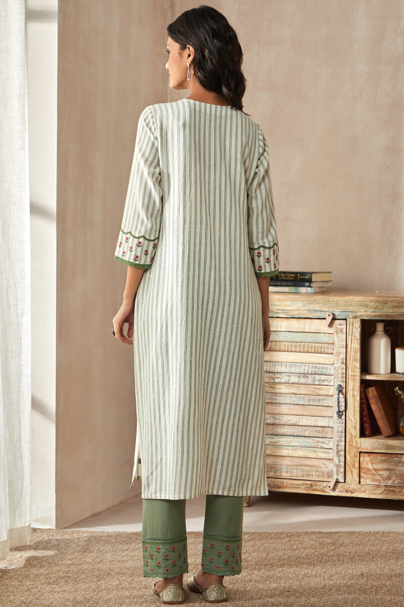 Gulbarg Faheema Kurta