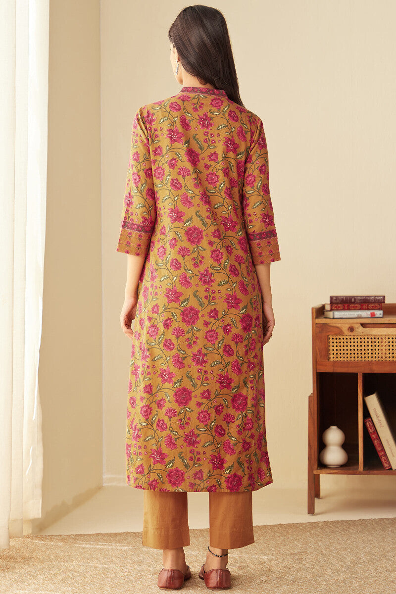 Mahnoor Meher Kurta