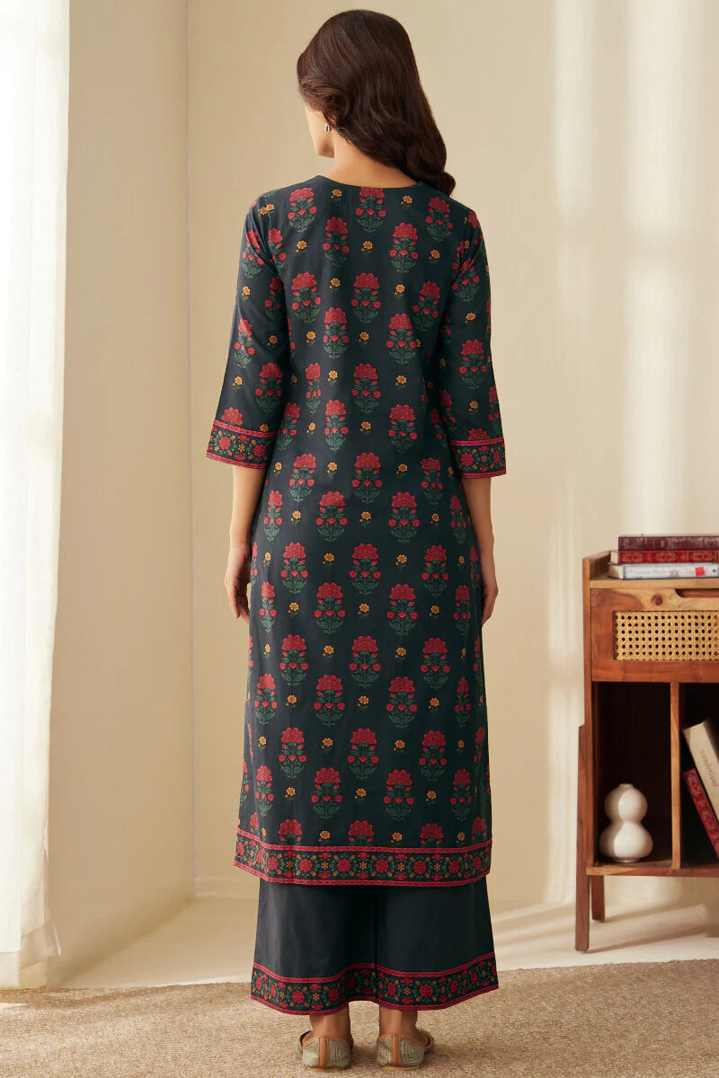 Mahnoor Zarina Kurta