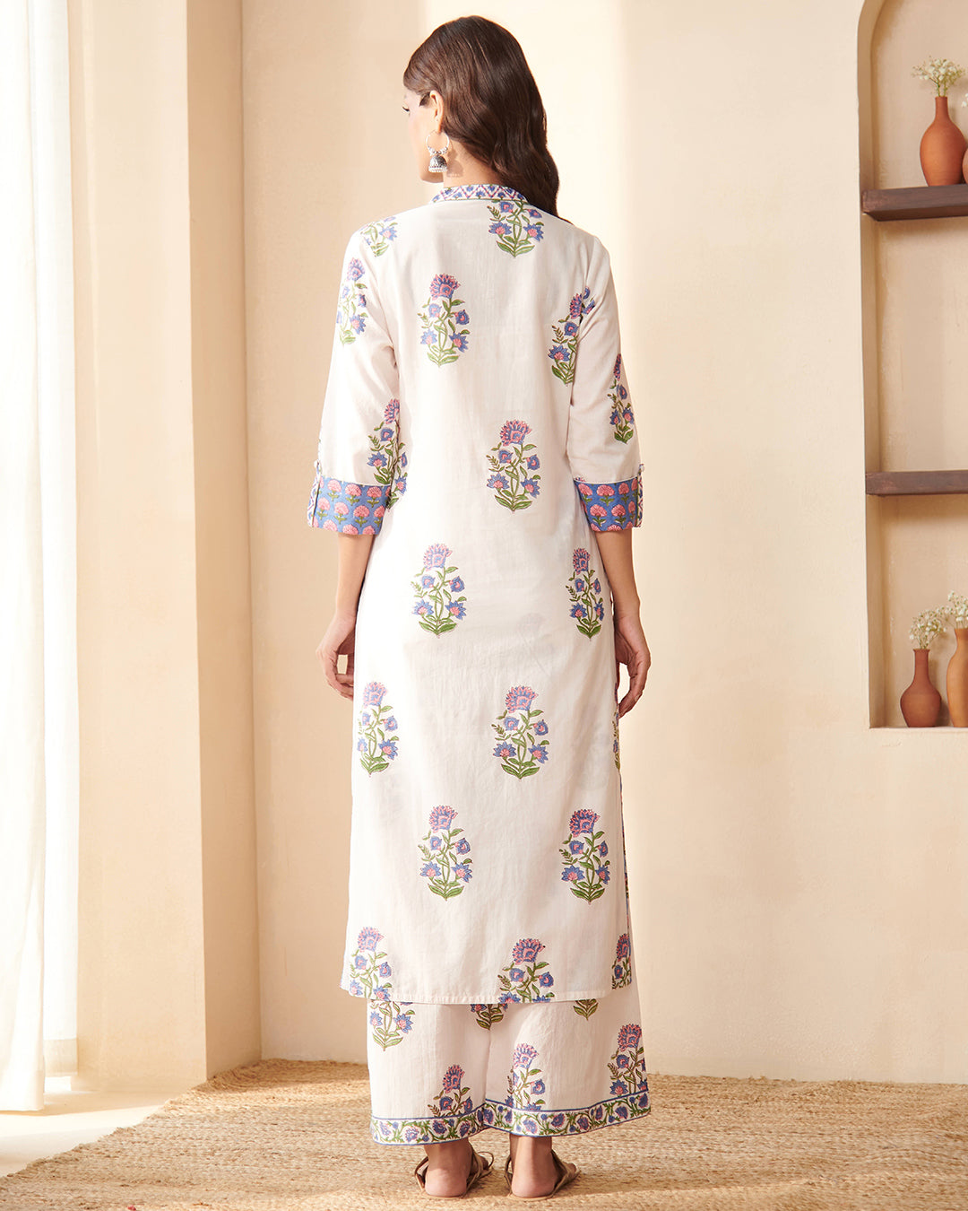 Gulbarg Zeinab Sanganeri Kurta