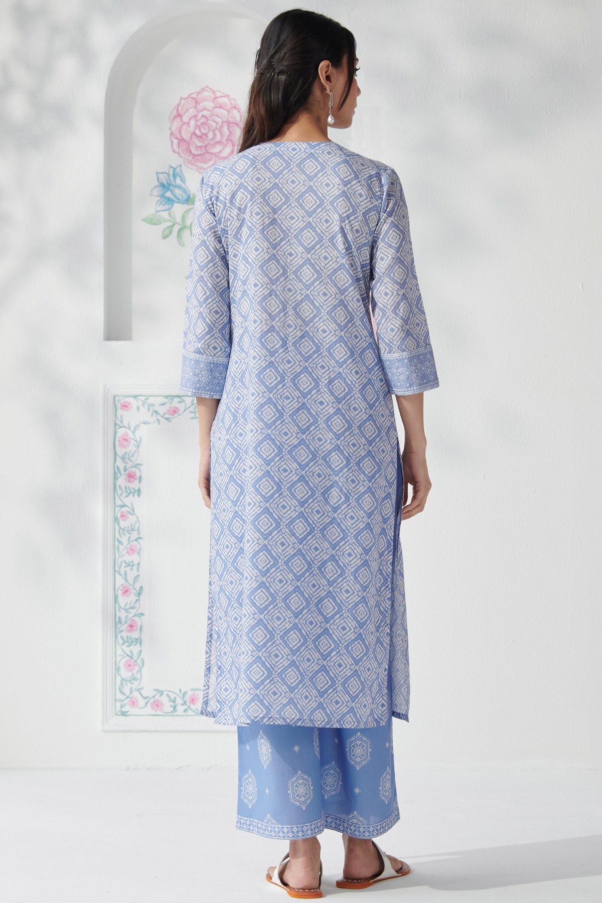Surplus: Rangrez Amarya Kurta