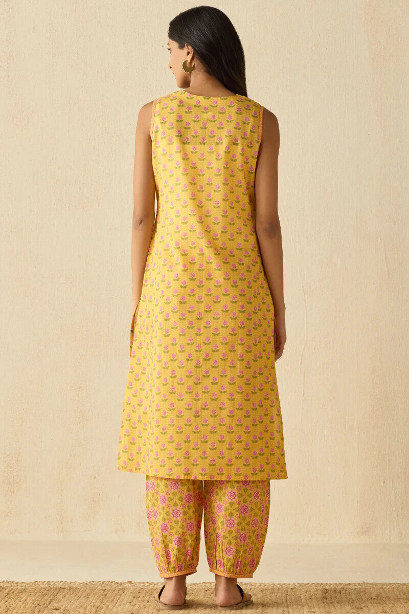 Surplus: Meher Bahara Kurta