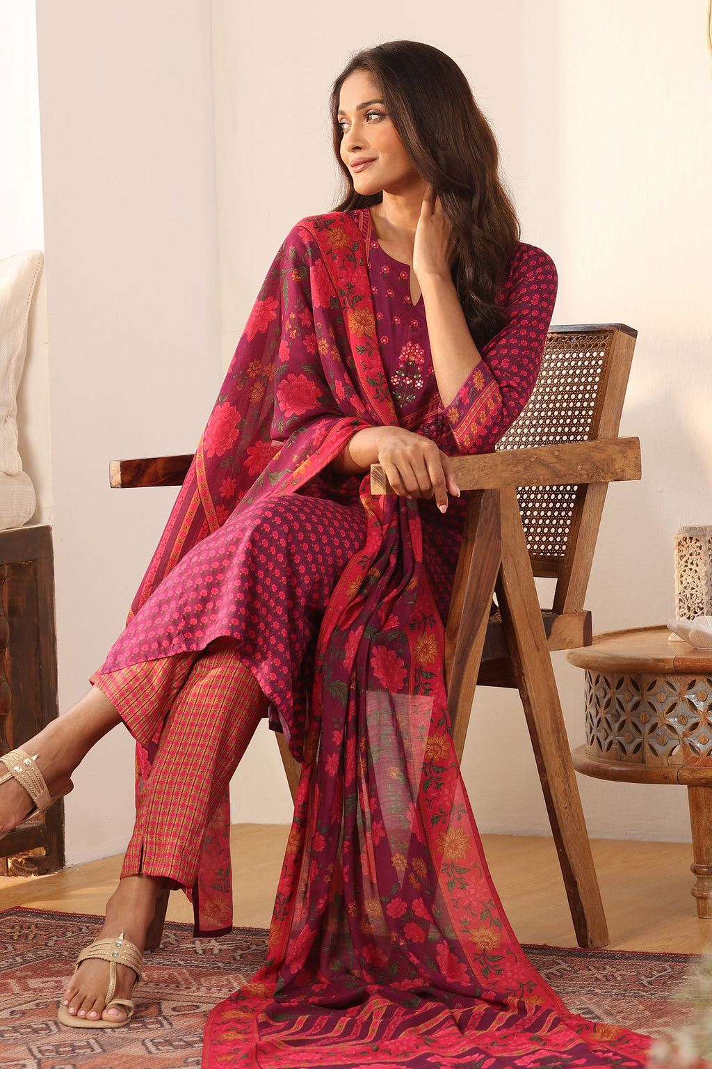 Surplus: Mahnoor Zara Kurta