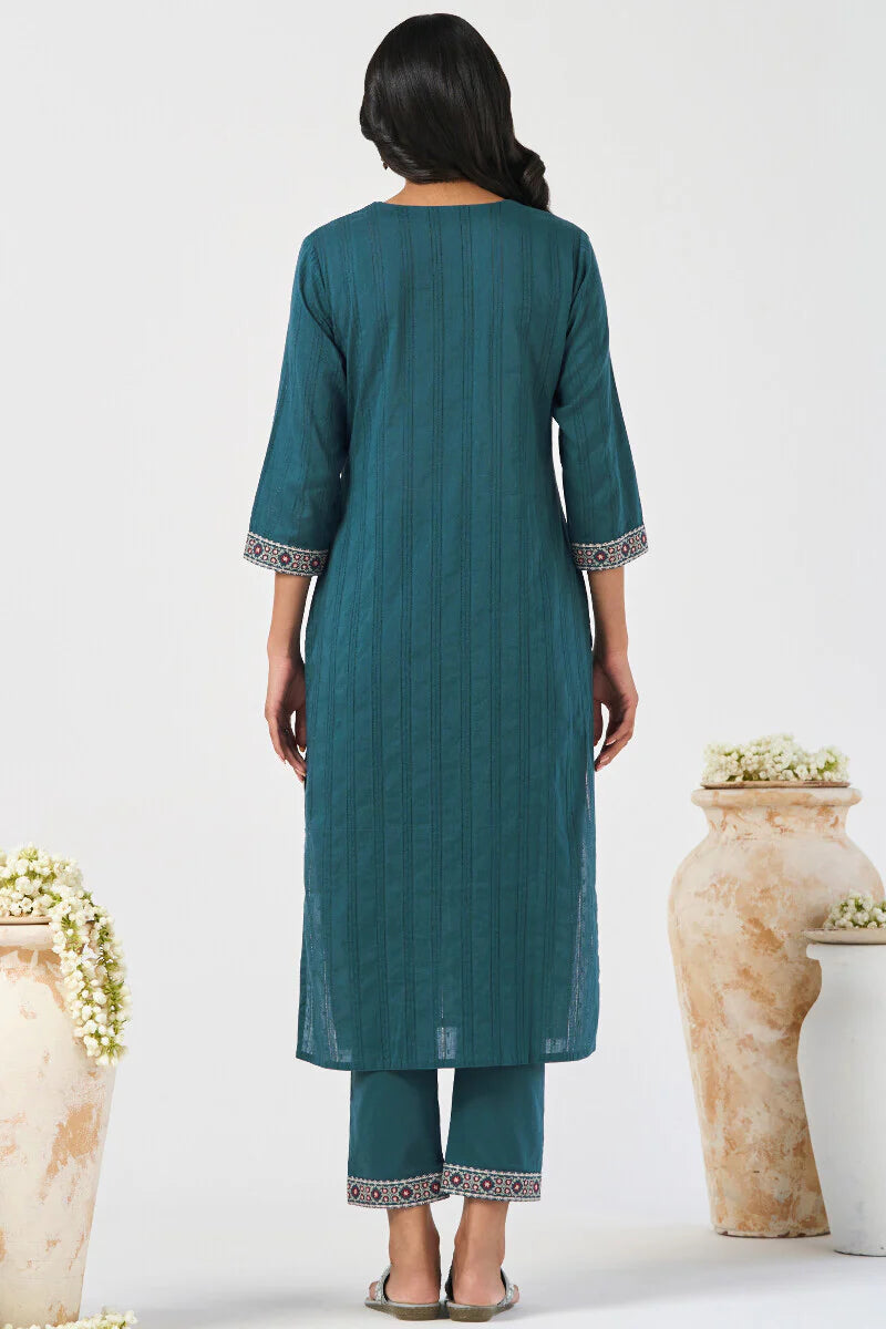Surplus: Mehraab Ishrat Kurta