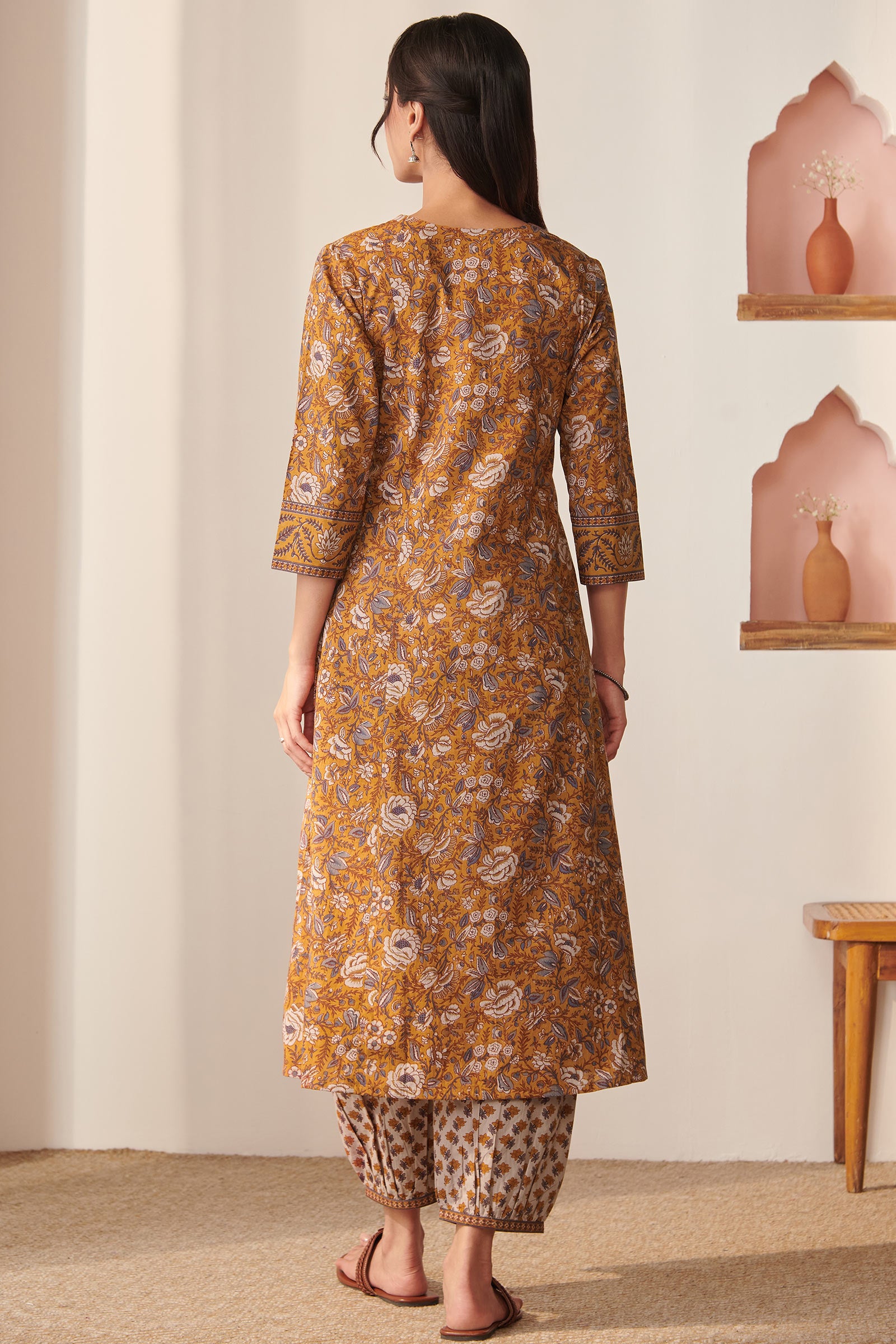 Gauhar Shireen Sanganeri Kurta
