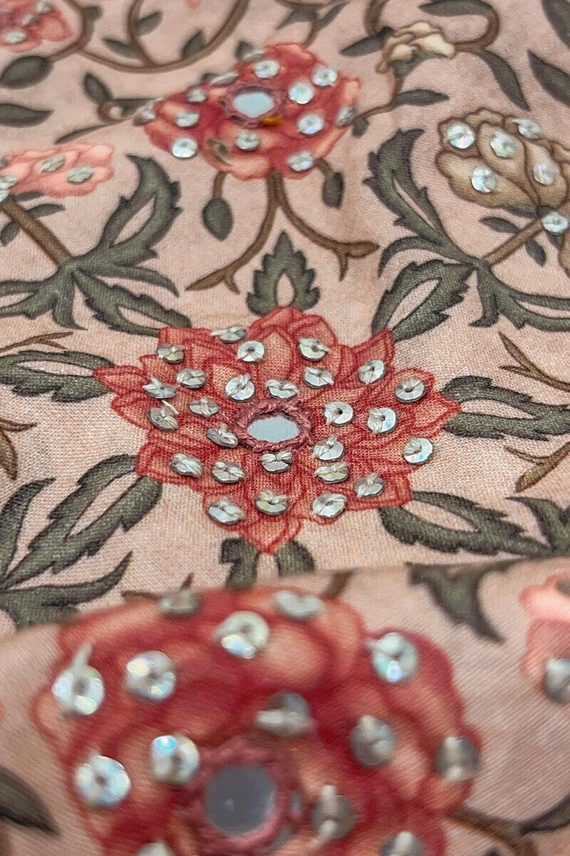 Gulraiz Farhat Kurta