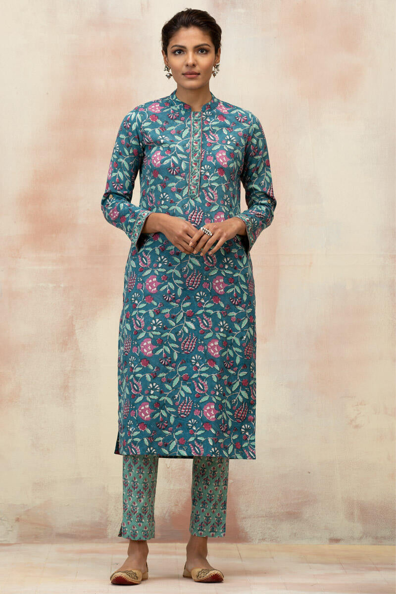 Naadirah Dilnaz Kurta