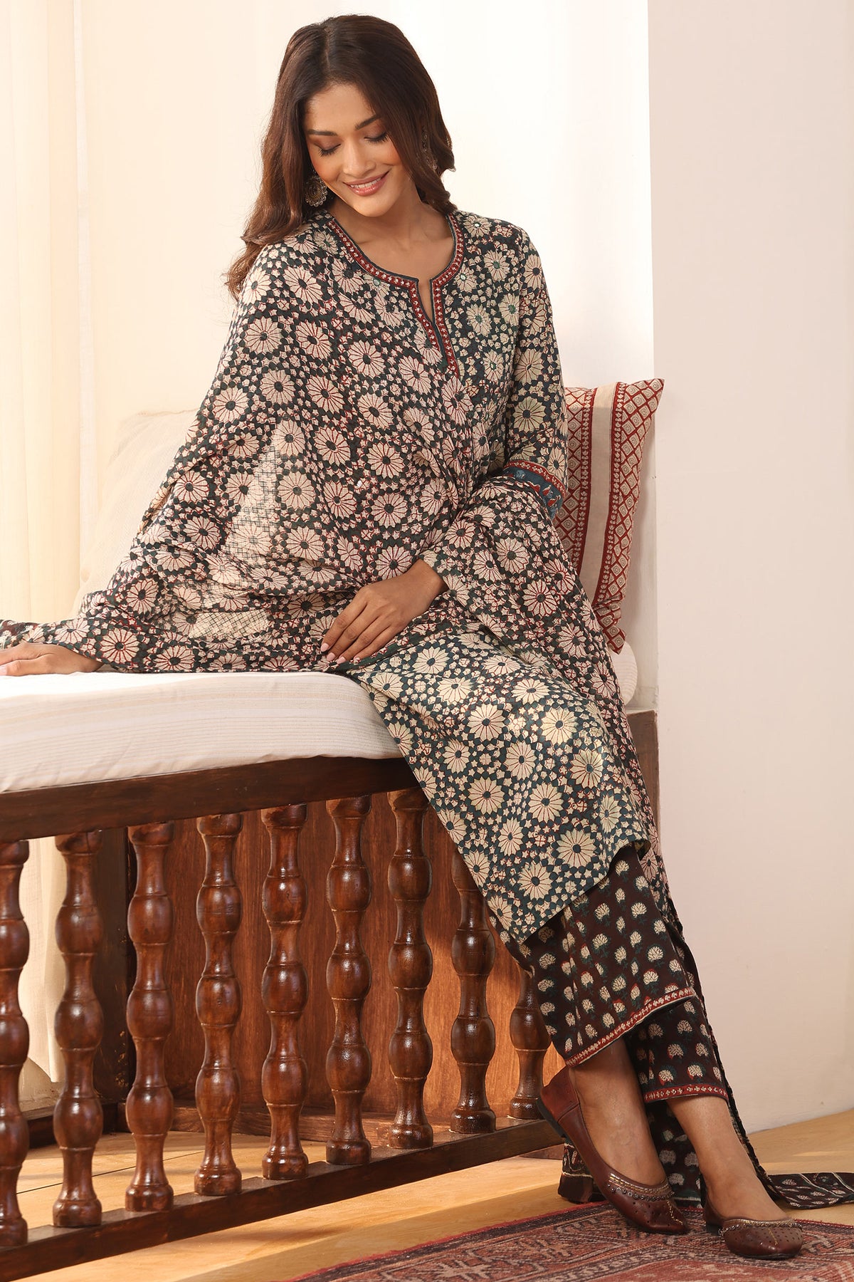 Sehra Mehreen Bagru Kurta