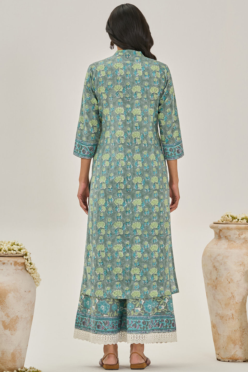 Roz Meher Gulshan Kurta