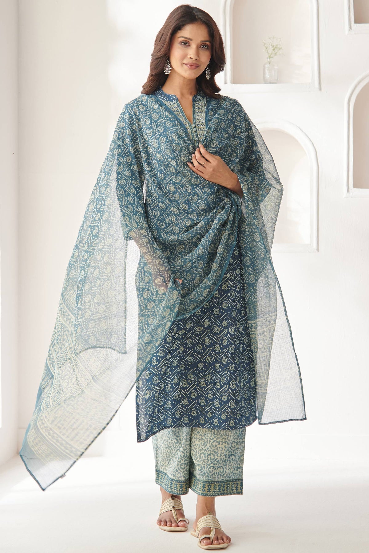 Sehra Rabani Akola Kurta