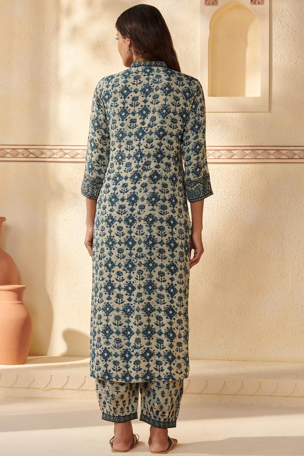 Surplus: Sehra Saira Akola Kurta