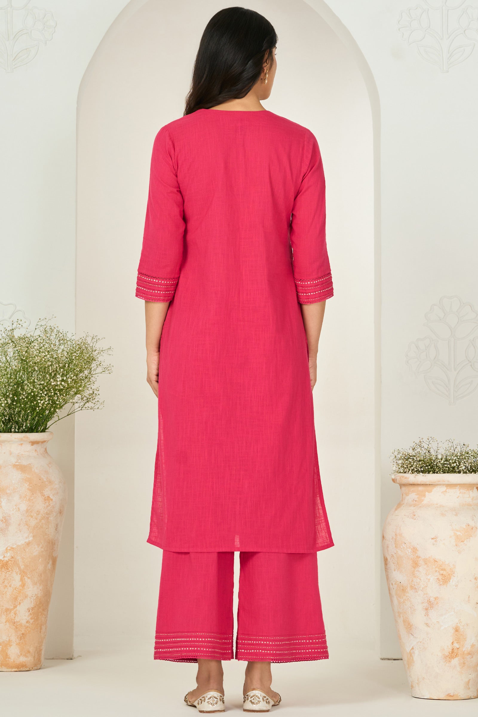 Surplus: Roza Zara Fuchsia Kurta