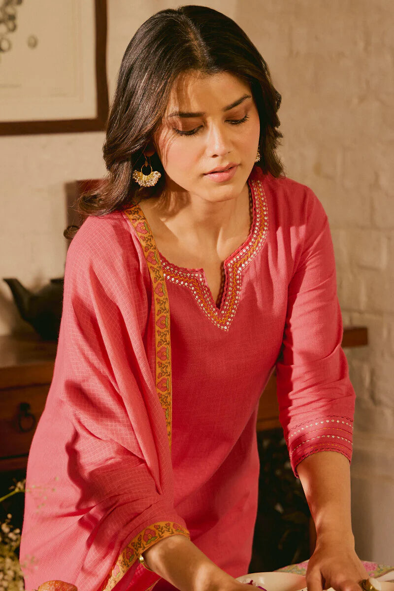 Surplus: Roza Bano Kurta