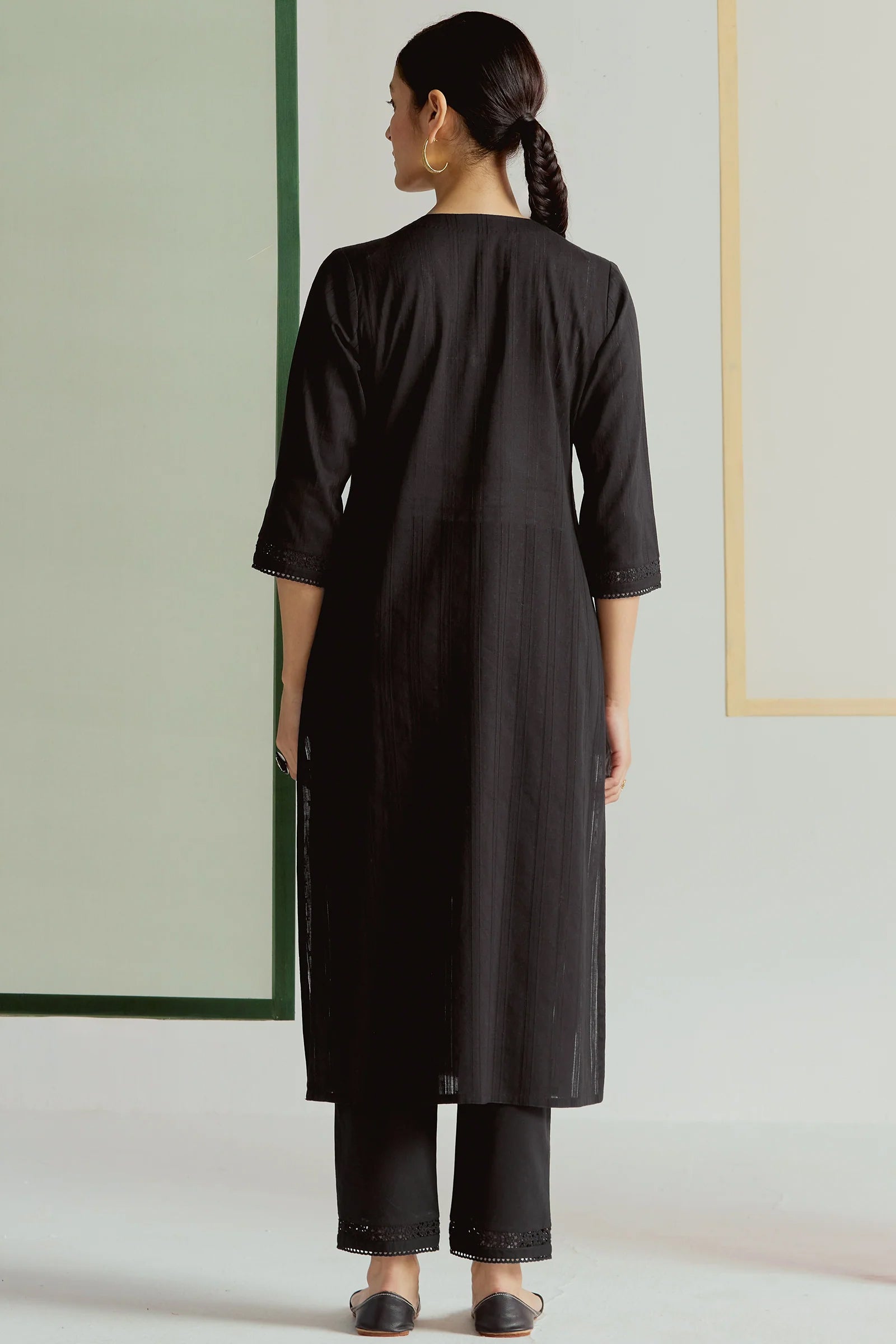 Surplus: Roza Sehr Black Kurta
