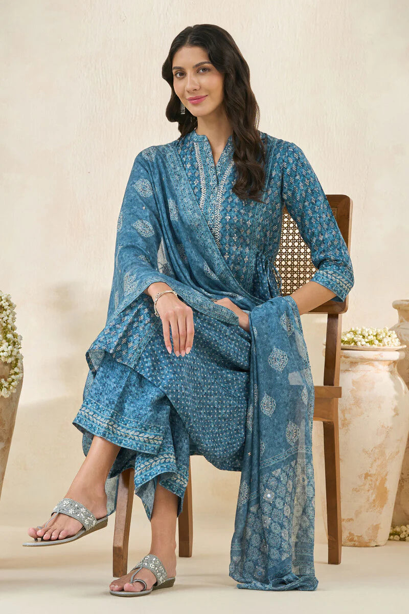 Surplus: Mehrunissa Shirin Kurta