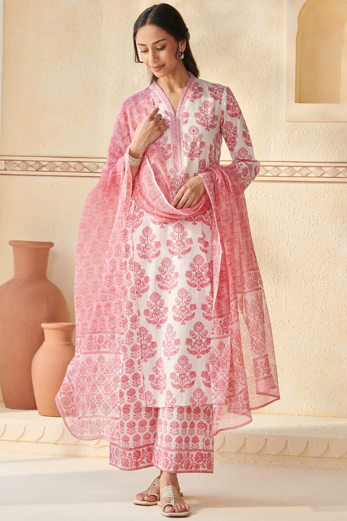 Gulbarg Shaira Sanganeri Kurta