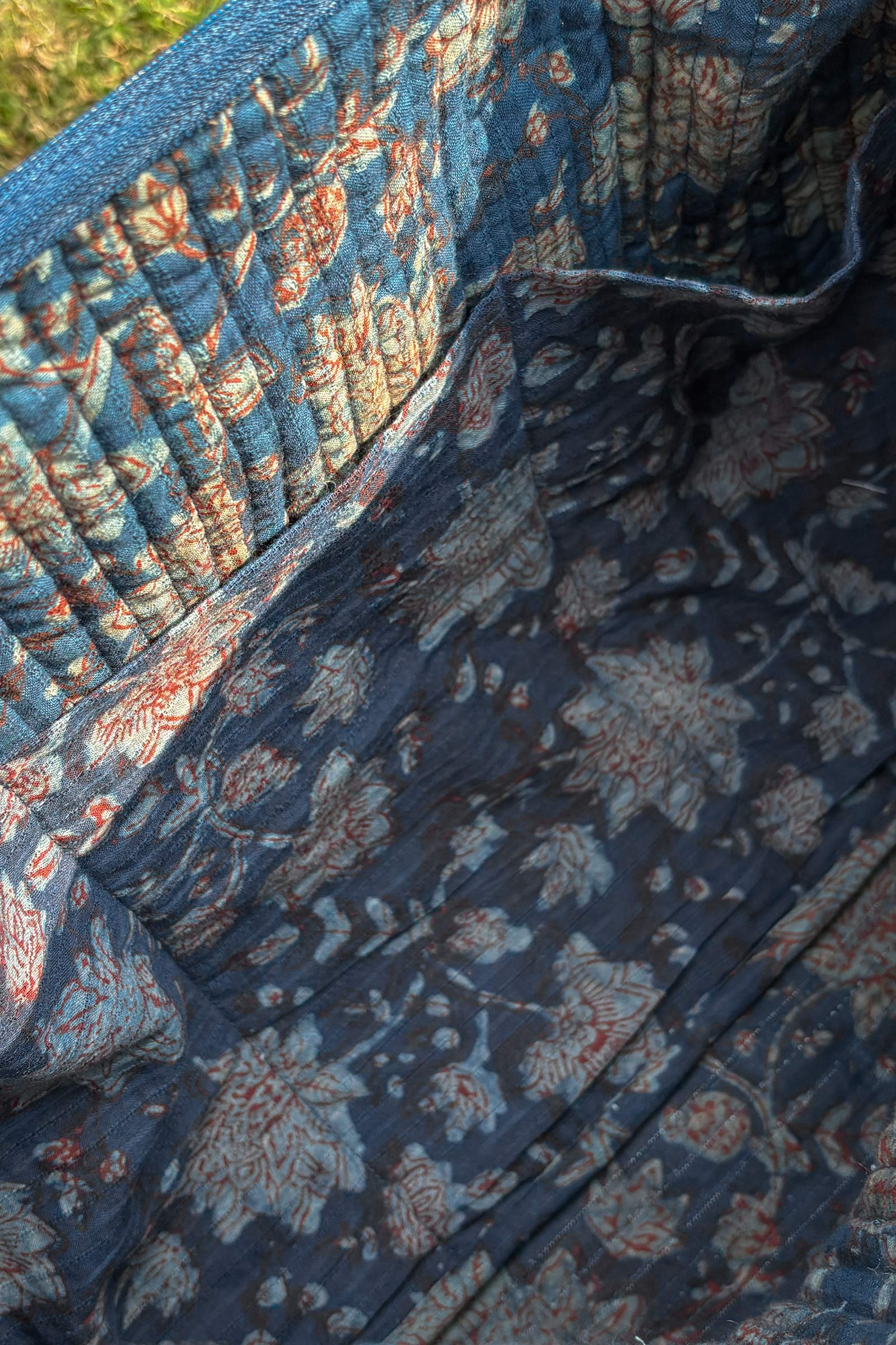 Roza Seher Holdall Bag