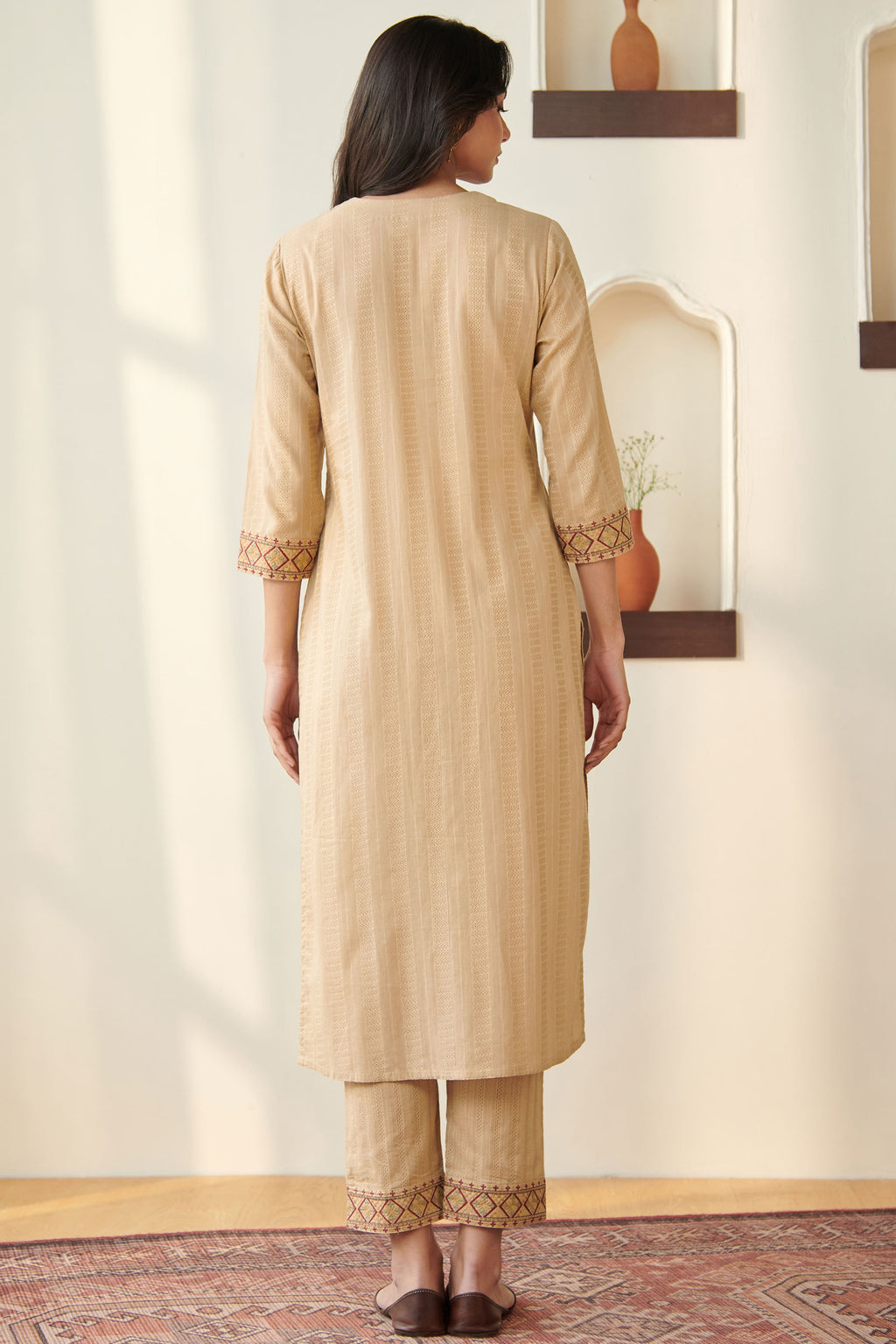 Surplus: Mehraab Rumeha Beige Kurta