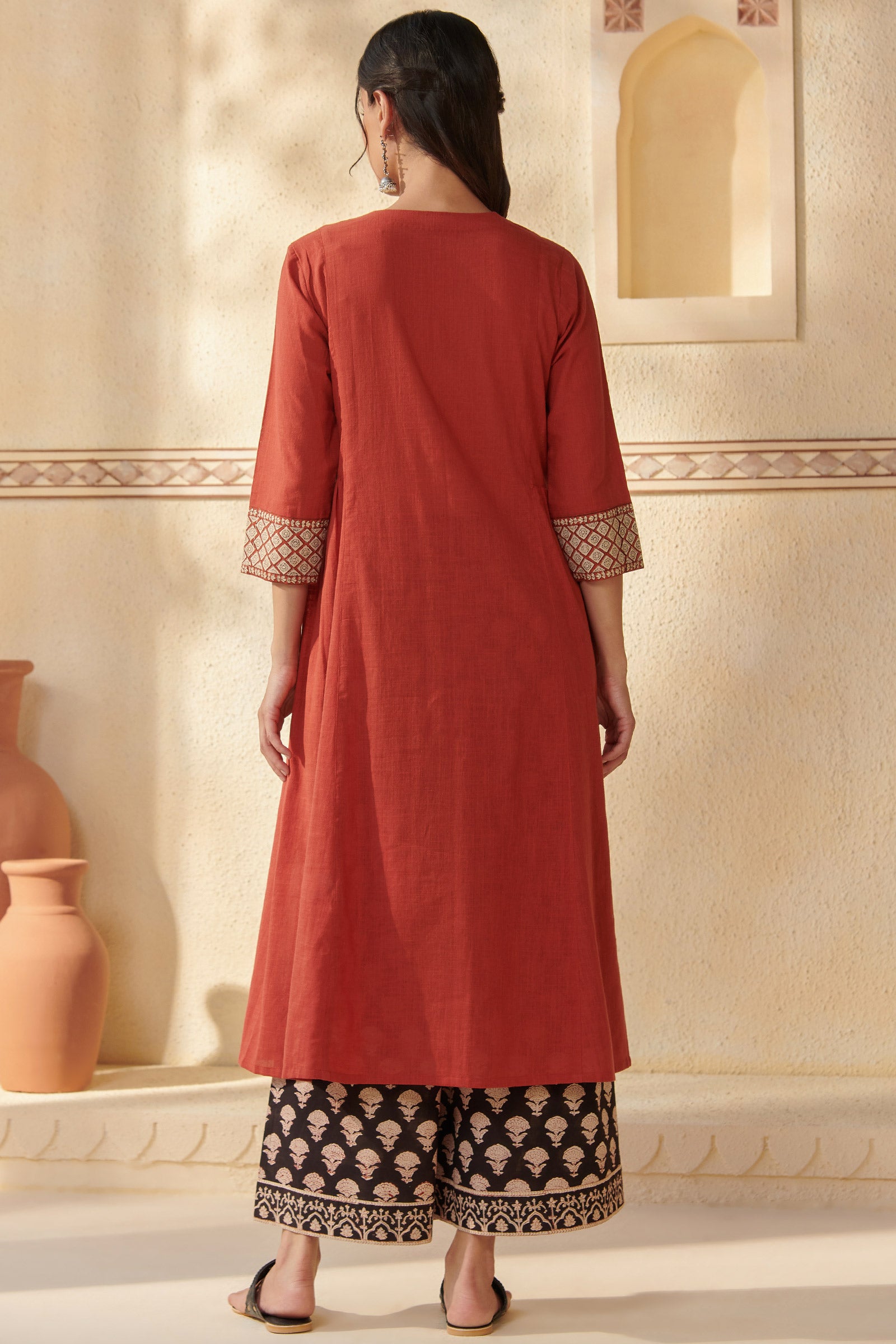 Sehra Zeinab Bagru Kurta