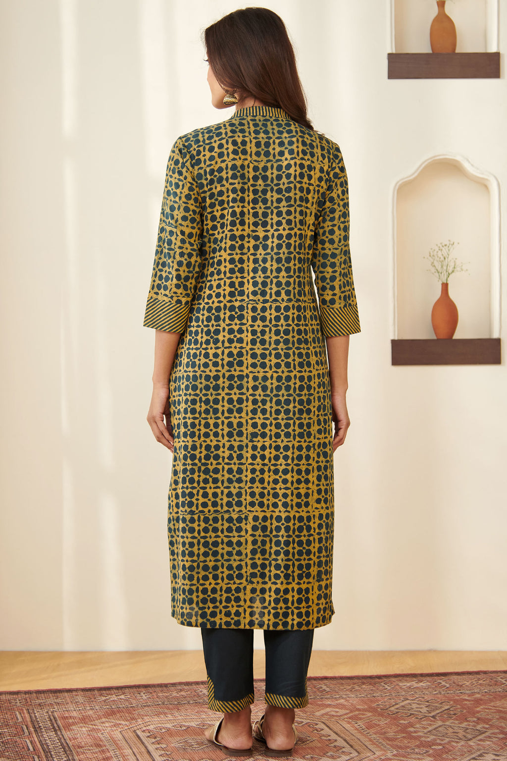 Surplus: Sehra Mumtaz Kurta