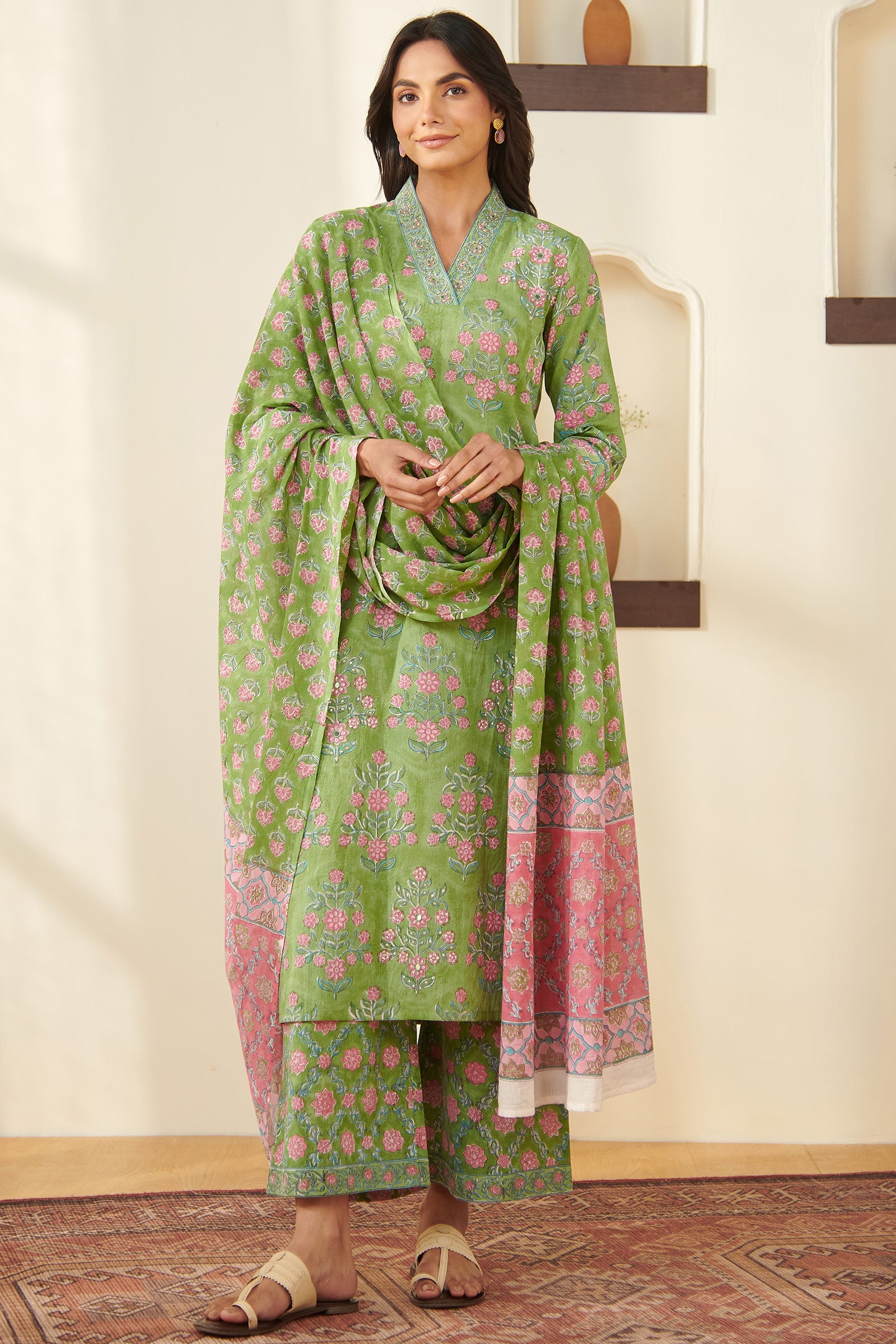 Surplus: Gulbarg Mumtaz Kurta