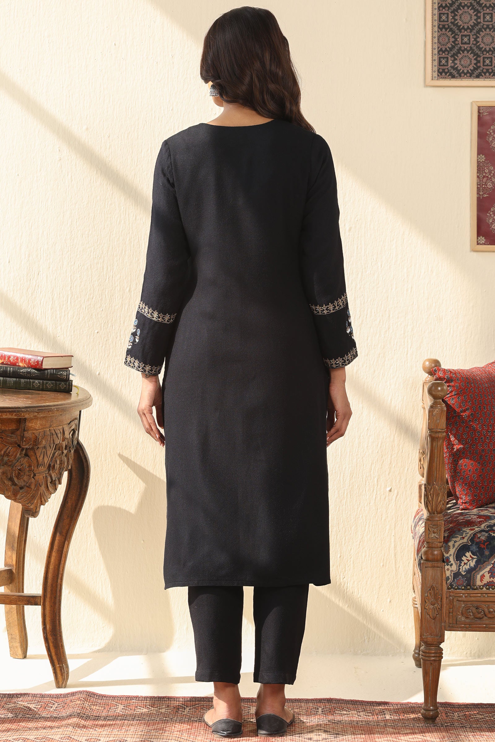Naadirah Tazmeen Faux Wool Kurta