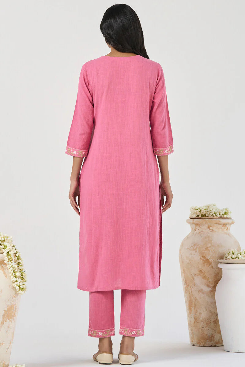 Surplus: Mehraab Aafiya Kurta