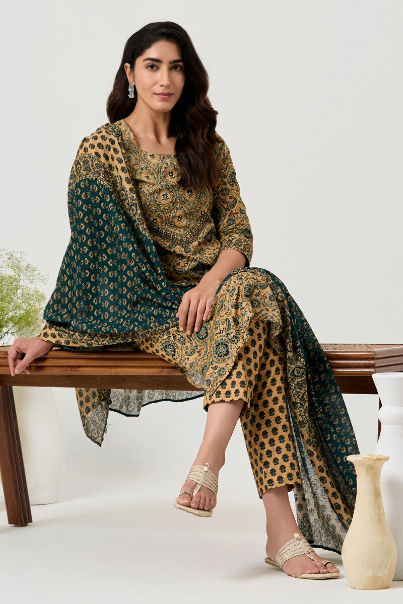 Rangrez Naziya Kurta