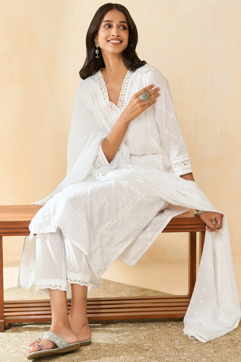 Roza Aafiyah White Schiffli Kurta