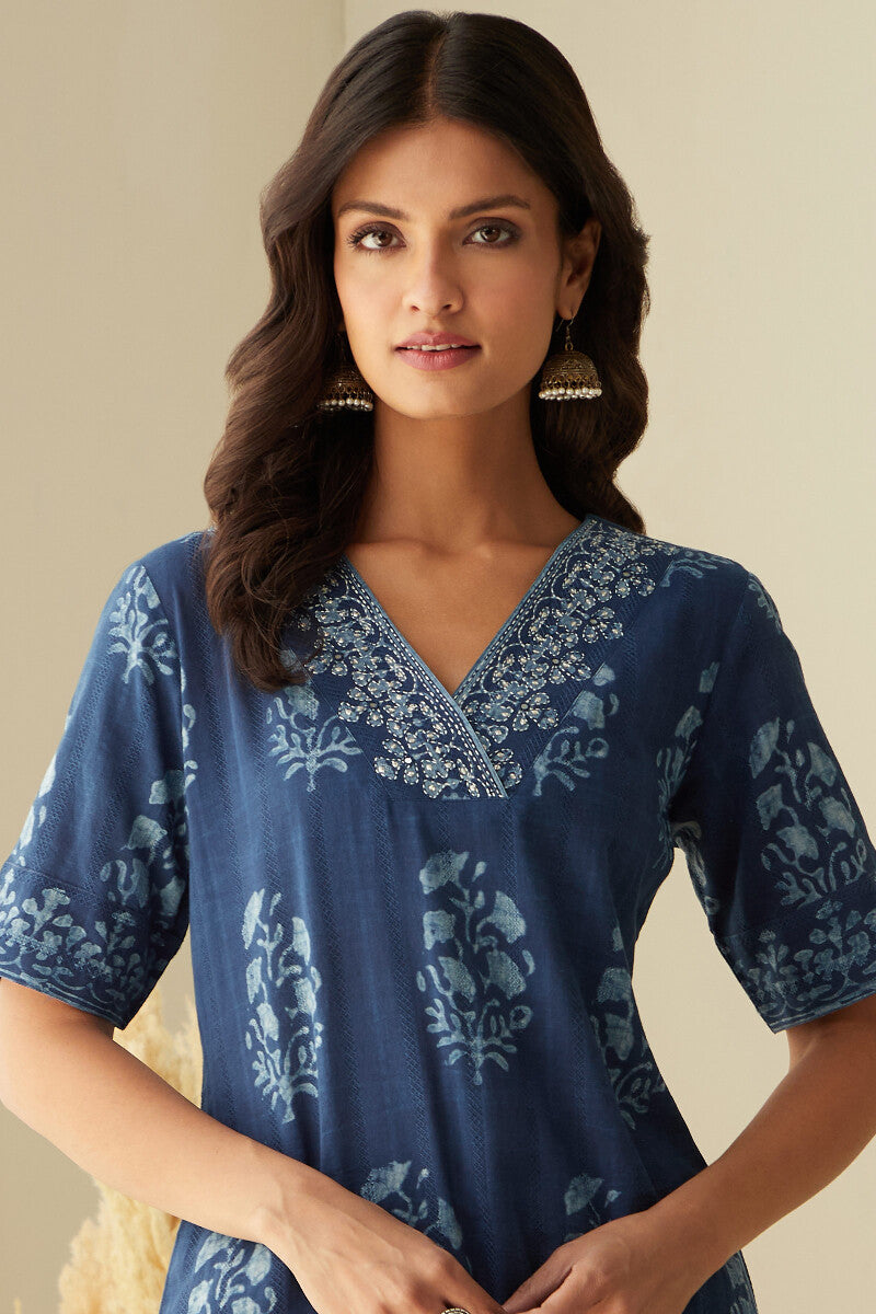 Noor Rumaisa Akola Kurta