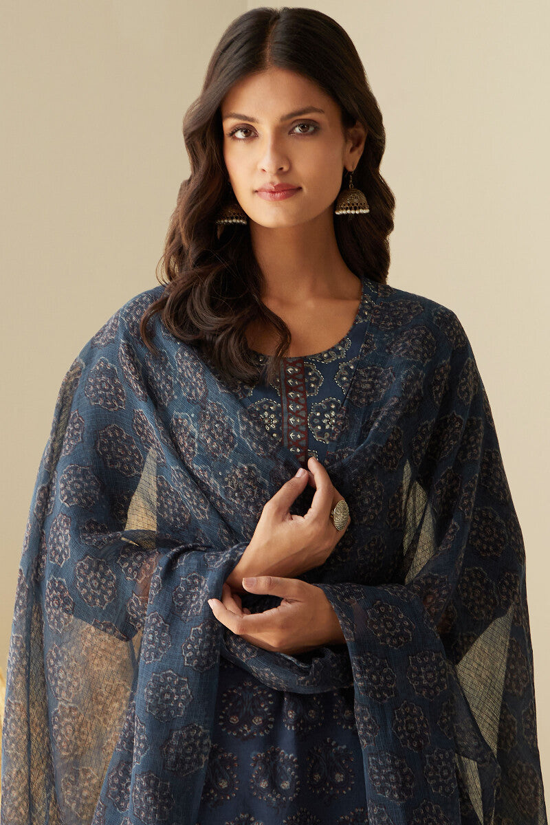 Rehnuma Azarin Dupatta