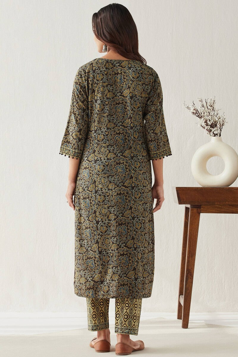 Sehra Zahira Ajrak Kurta